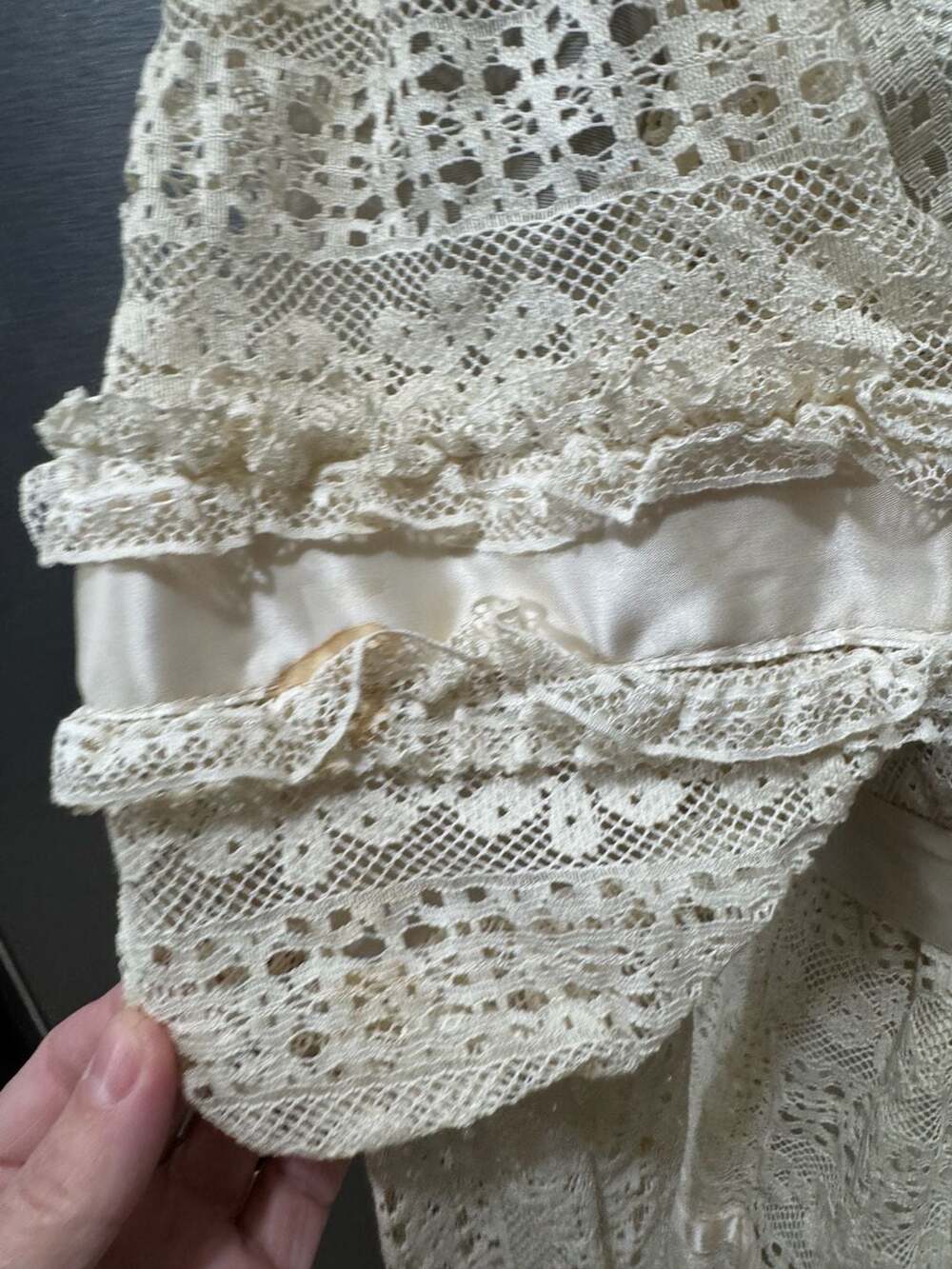 Vintage 1970s Emma Domb Victorian Revival Lace Tiered Maxi Wedding Dress Sz 11 - Picture 16 of 16
